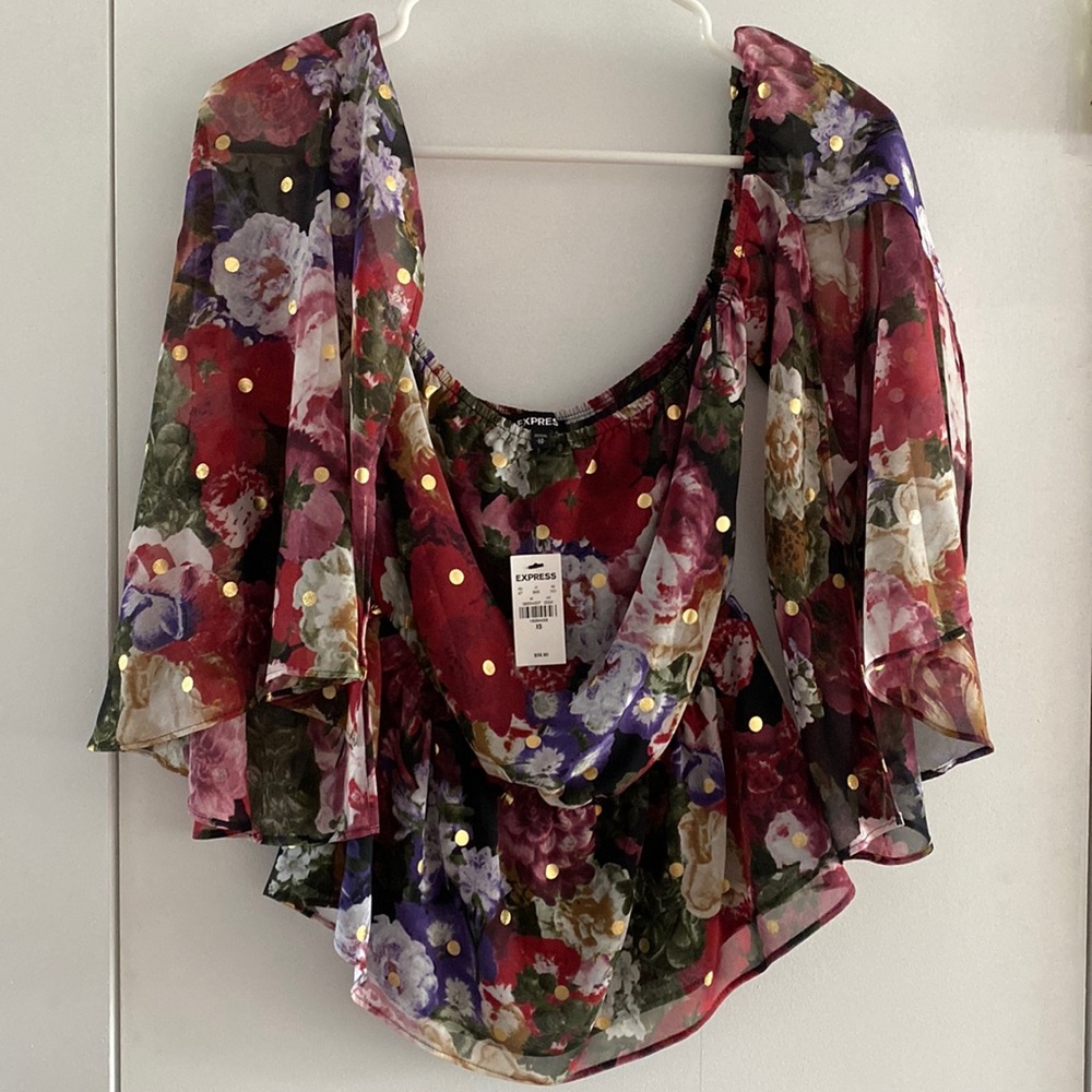 NWT off the shoulder cropped top with bell sleeves